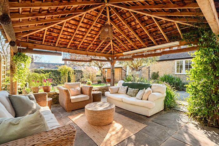 4 Bedroom Cottage For Sale In North Side, Steeple Aston, OX25