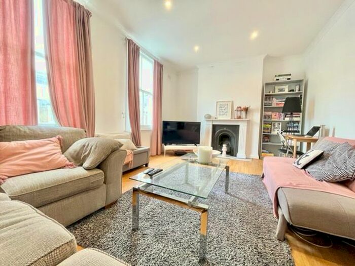 4 Bedroom Flat To Rent In Warneford Street, London, E9