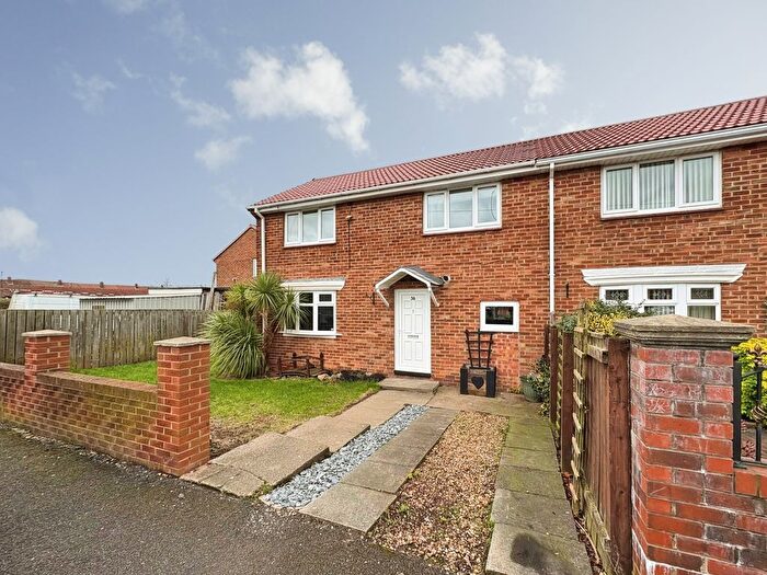 3 Bedroom Terraced House For Sale In Stoneleigh Avenue, Newcastle Upon Tyne, NE12