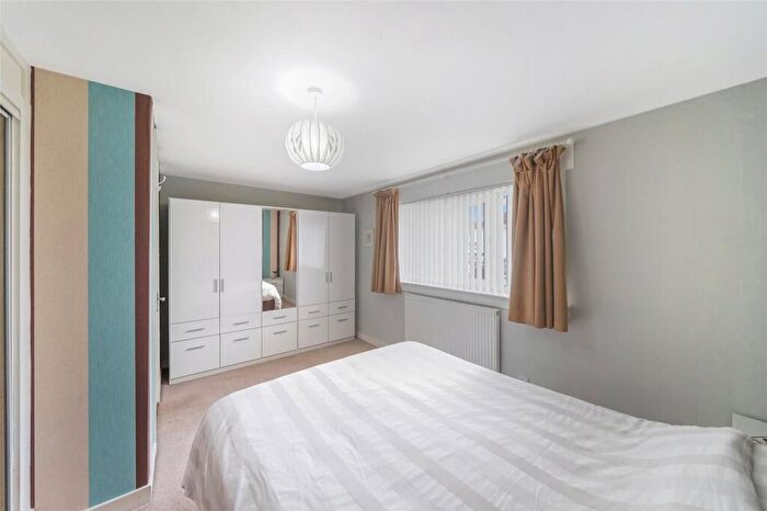 2 Bedroom End Of Terrace House For Sale In Broom Path, Baillieston, Glasgow, Glasgow City, G69