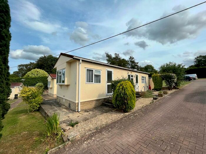 1 Bedroom Property To Rent In Valley View Park, GL54