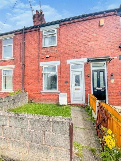 2 Bedroom Terraced House To Rent In Longacre, Castleford, WF10