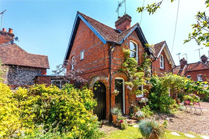 2 Bedroom Semi-Detached House To Rent In West Street, Henley-on-Thames, Oxfordshire, RG9