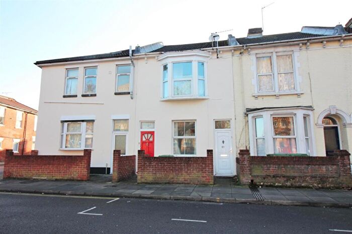 2 Bedroom Apartment To Rent In Ground Floor Flat, Somers Road, PO5