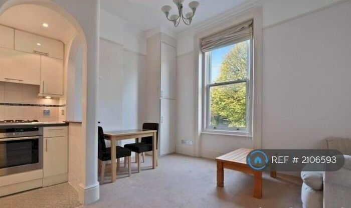 1 Bedroom Flat To Rent In Parliament Hill, London, NW3