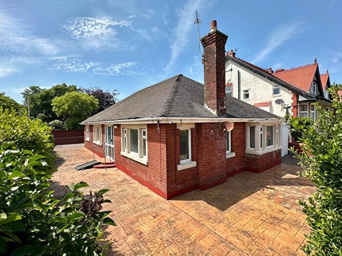 3 Bedroom Bungalow For Sale In Arnold Avenue, Blackpool, FY4