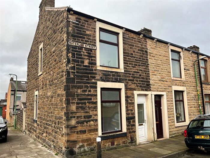3 Bedroom End Of Terrace House To Rent In Waterloo Street Clayton-Le-Moors, BB5