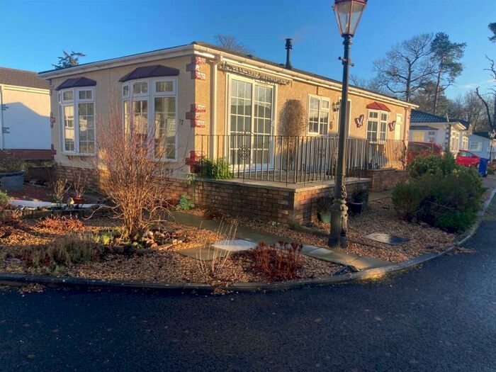 2 Bedroom Park Home For Sale In Dunnikier Park, Kirkcaldy, KY1