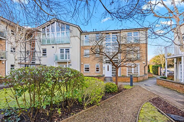 1 Bedroom Flat To Rent In The Quadrant, Rickmansworth, WD3