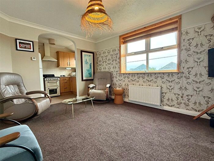 1 Bedroom Flat For Sale In Keyhaven Road, Milford On Sea, Lymington, Hampshire, SO41