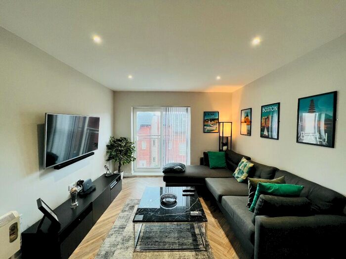 2 Bedroom Apartment To Rent In Georgia Avenue, West Didsbury Manchester, M20