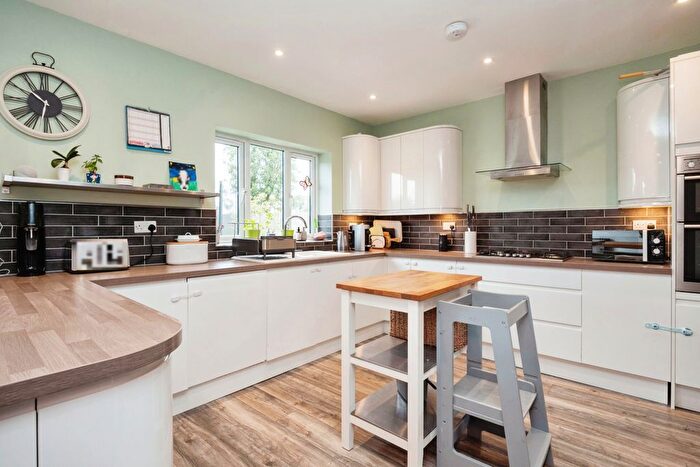 5 Bedroom Detached House For Sale In Greenview Crescent, Hildenborough, Tonbridge, TN11