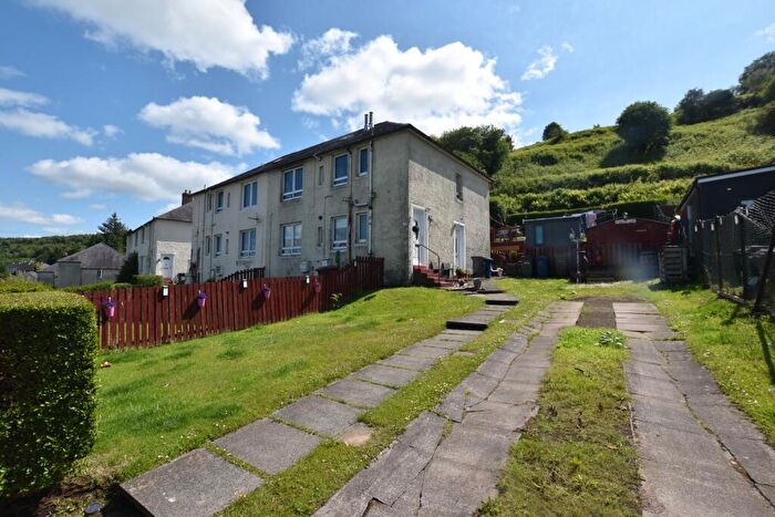 2 Bedroom Flat To Rent In Mackie Avenue, Port Glasgow, PA14