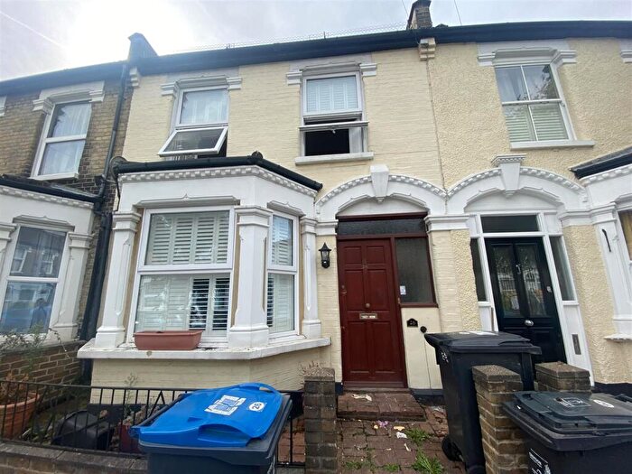 2 Bedroom Terraced House To Rent In Notson Road, South Norwood, SE25