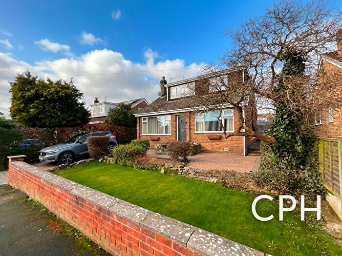 3 Bedroom Detached House For Sale In Chantry Road, East Ayton, YO13