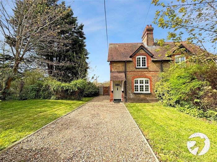 3 Bedroom End Of Terrace House To Rent In Horton Road, Horton Kirby, Dartford, Kent, DA4