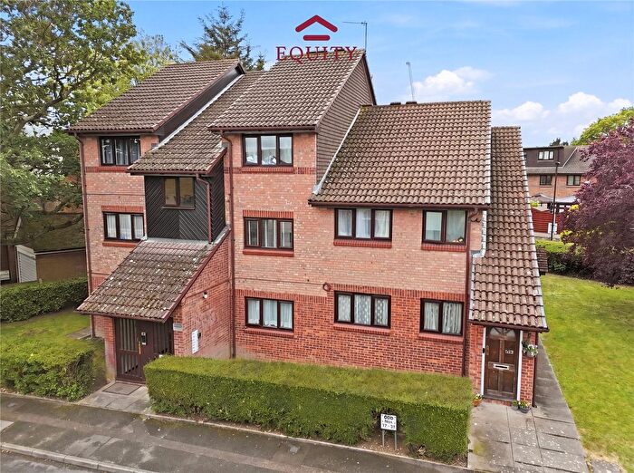 1 Bedroom Flat For Sale In Chasewood Avenue, Enfield, EN2