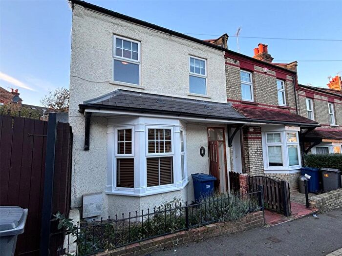 3 Bedroom End Of Terrace House To Rent In Middle Road, East Barnet, Hertfordshire, EN4