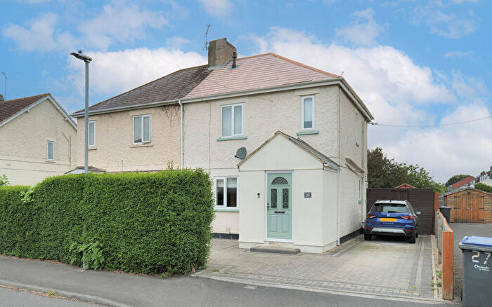 3 Bedroom Semi Detached House For Sale In Coronation Road, Melksham, SN12