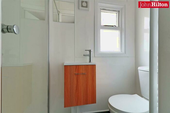 6 Bedroom End Of Terrace House To Rent In Park Crescent Terrace, Brighton, BN2