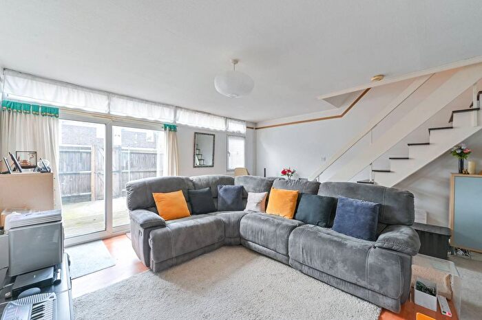 3 Bedroom Terraced House For Sale In Copeland Road, Peckham, London, SE15