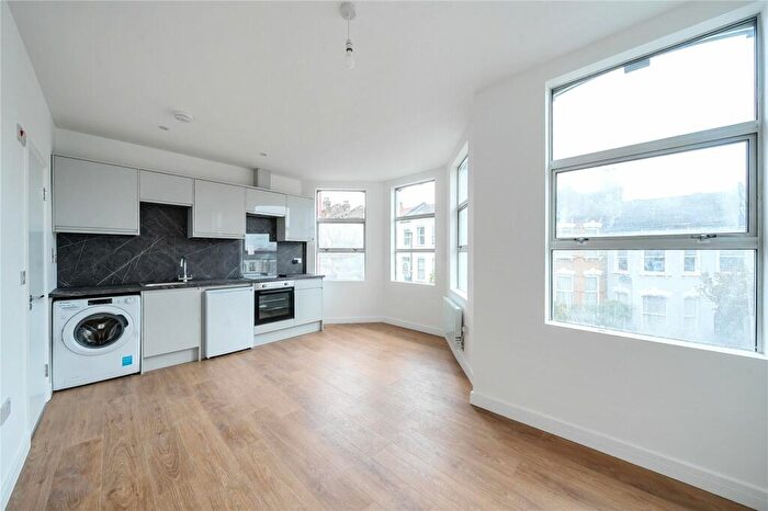 Studio To Rent In Duckett Road, London, N4