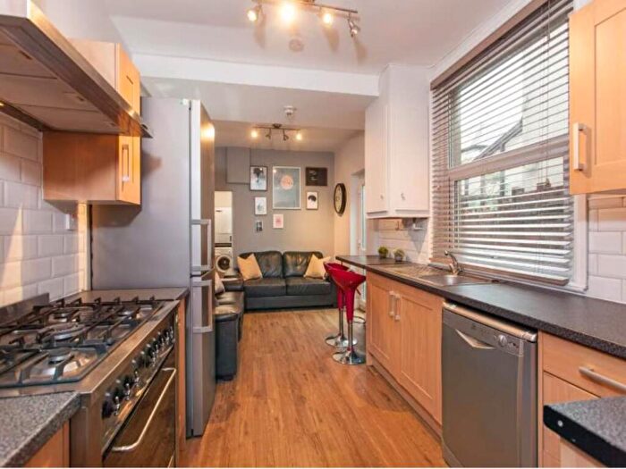 6 Bedroom House To Rent In Inverness Place, Roath, Cardiff, CF24