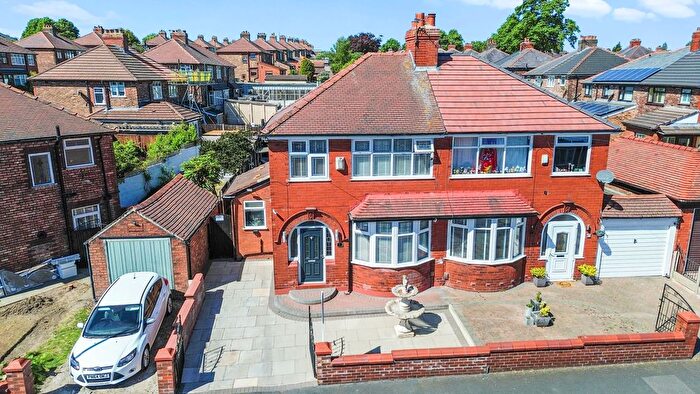 3 Bedroom Semi-Detached House For Sale In Oliver Road, St. Helens, WA10