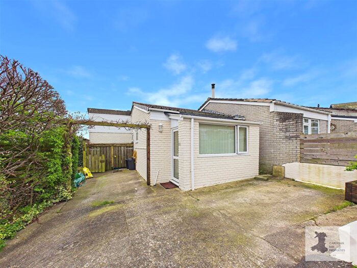 1 Bedroom Semi-Detached Bungalow For Sale In St. Dogmaels, Cardigan, SA43