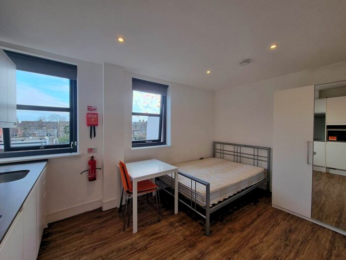 Studio To Rent In Hampden Road, Turnpike Lane, N8
