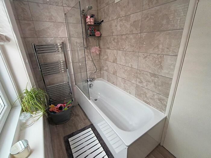2 Bedroom Apartment To Rent In Clarence Parade, Southsea, PO5