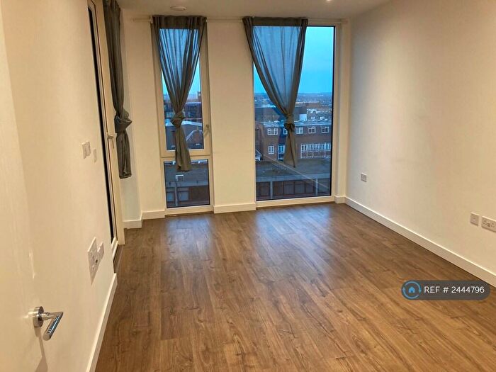2 Bedroom Flat To Rent In Hartley Apartments, Harrow, HA1
