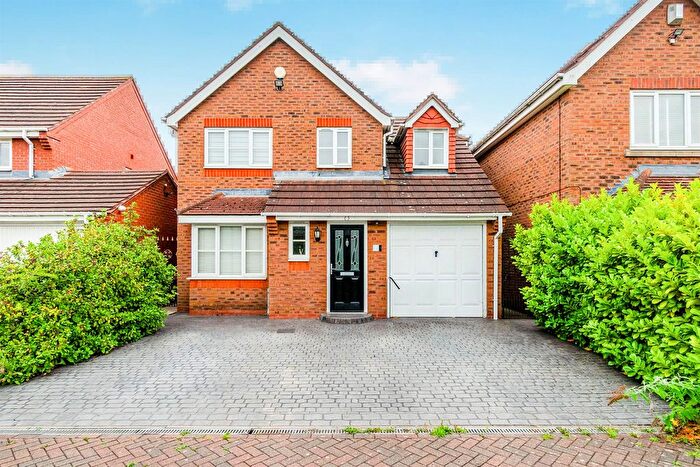 3 Bedroom Detached House For Sale In Bream Close, Wednesfield, Wolverhampton, WV10