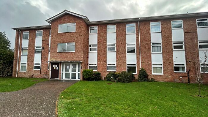 2 Bedroom Flat To Rent In Bath Road, Reading, Berkshire, RG1