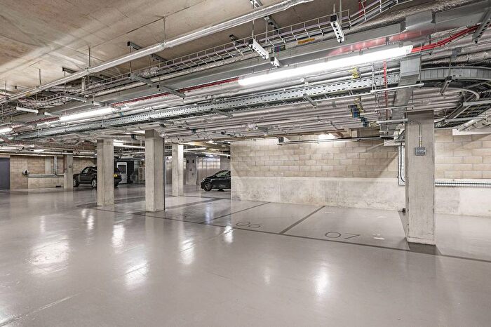 Garage / Parking To Rent In Liverpool Street, City, EC2A
