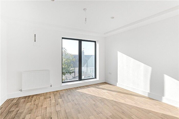 2 Bedroom Apartment To Rent In London Road, Thornton Heath, CR7