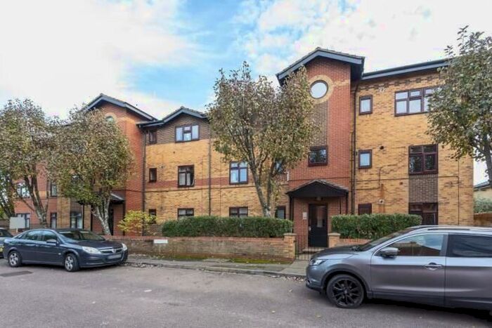 1 Bedroom Flat To Rent In Gillians Way, East Oxford, OX4