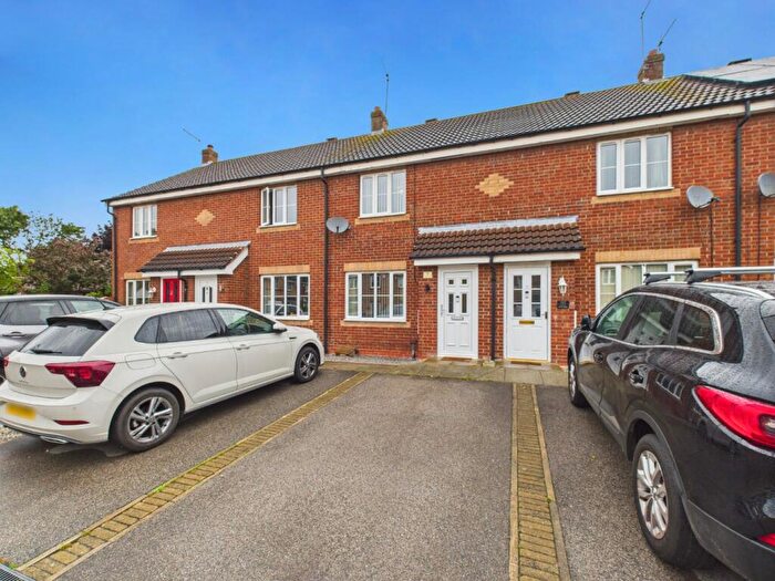 2 Bedroom Terraced House For Sale In Glebe Farm, Greens Lane, Wawne, Hull, HU7