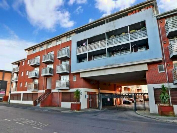 1 Bedroom Flat To Rent In Kingfisher Meadow, Maidstone, ME16