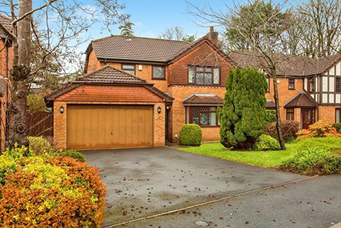 4 Bedroom Detached House For Sale In Evergreen Avenue, Leyland, Lancashire, PR25