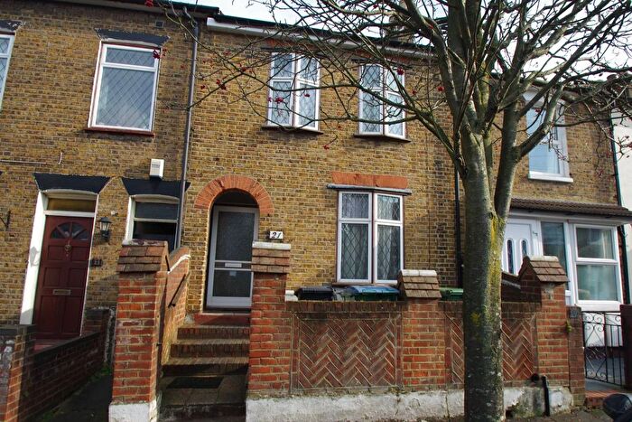 1 Bedroom Flat To Rent In Sotheron Road, Watford, Watford, WD17