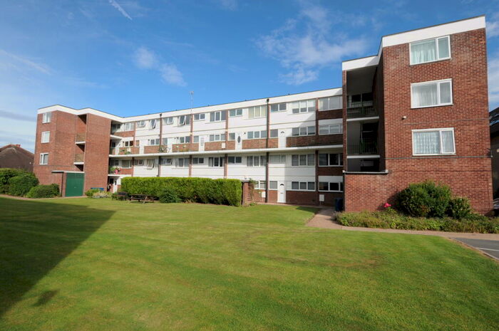 2 Bedroom Apartment To Rent In The Poplars, West Bridgford, NG2