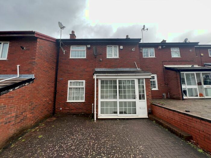 3 Bedroom House To Rent In Tiverton Road, Smethwick, B66