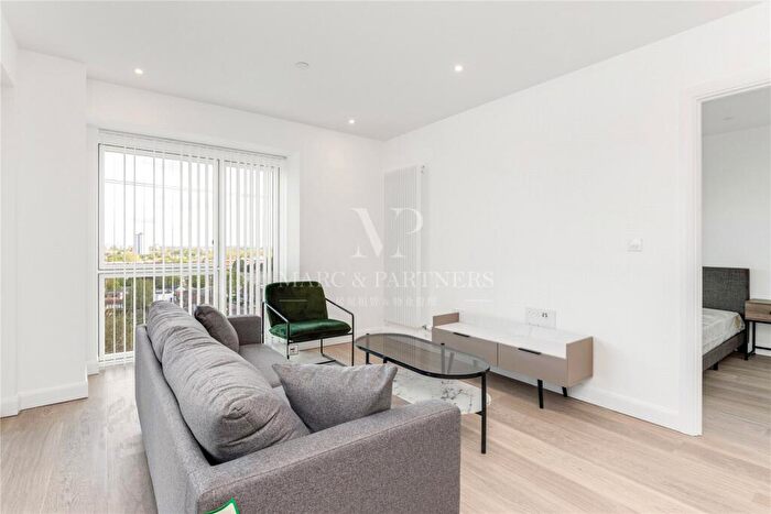 1 Bedroom Apartment To Rent In Ellipse House, Royal Eden Docks, London, E16