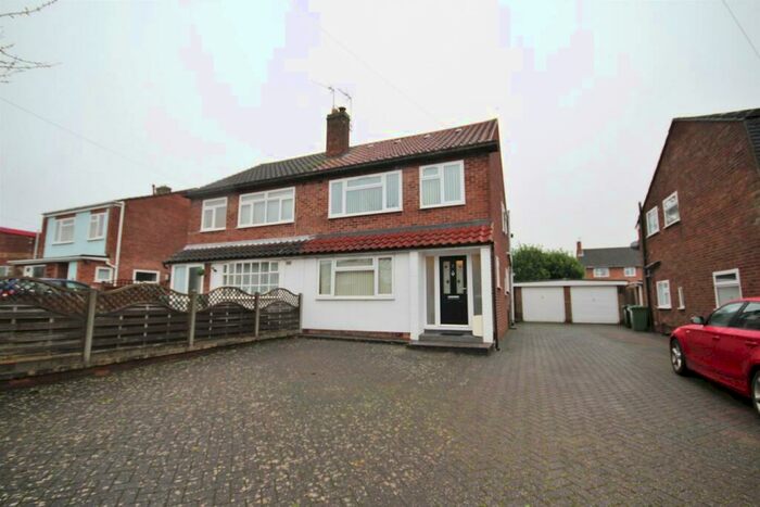 4 Bedroom Semi-Detached House To Rent In Percy Road, Kenilworth, CV8