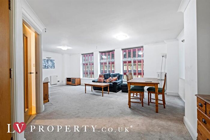 2 Bedroom Apartment To Rent In Paradise Street, Birmingham, B1