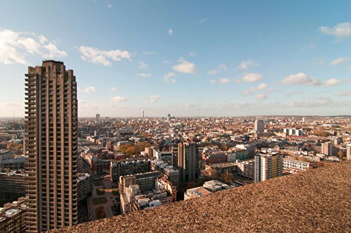 4 Bedroom Flat For Sale In Cromwell Tower, Barbican, London., EC2Y