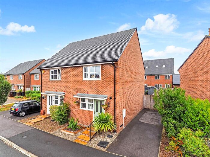 2 Bedroom Semi Detached House For Sale In Heddle Road, Andover, SP11