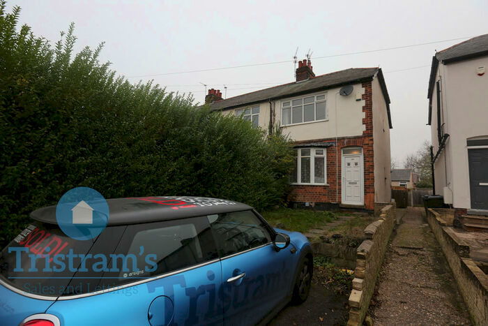 3 Bedroom Semi-Detached House To Rent In Wilford Lane, West Bridgford, NG2