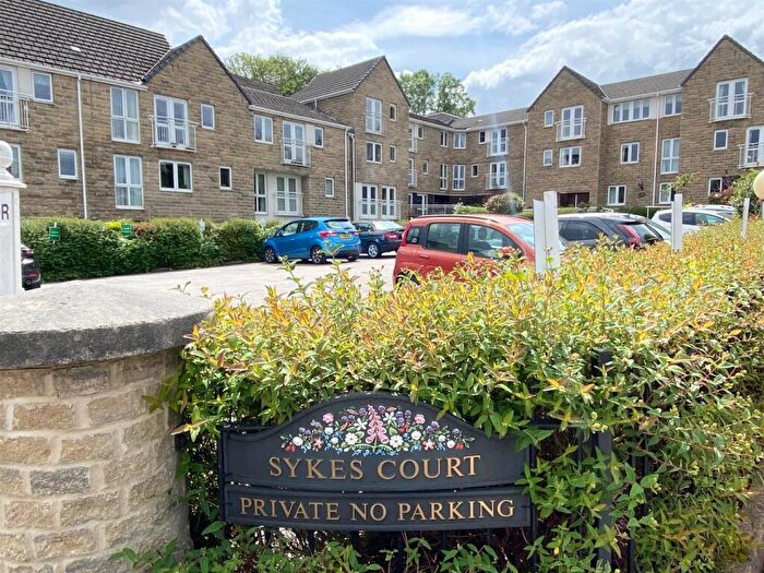 1 Bedroom Apartment For Sale In St. Stephens Fold, Huddersfield, HD3